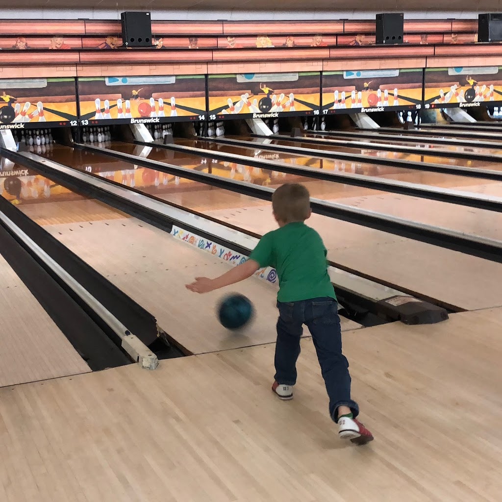 Tiki Bowling Lanes | 1521 Tiki Ln, Lancaster, OH 43130, USA | Phone: (740) 654-4513