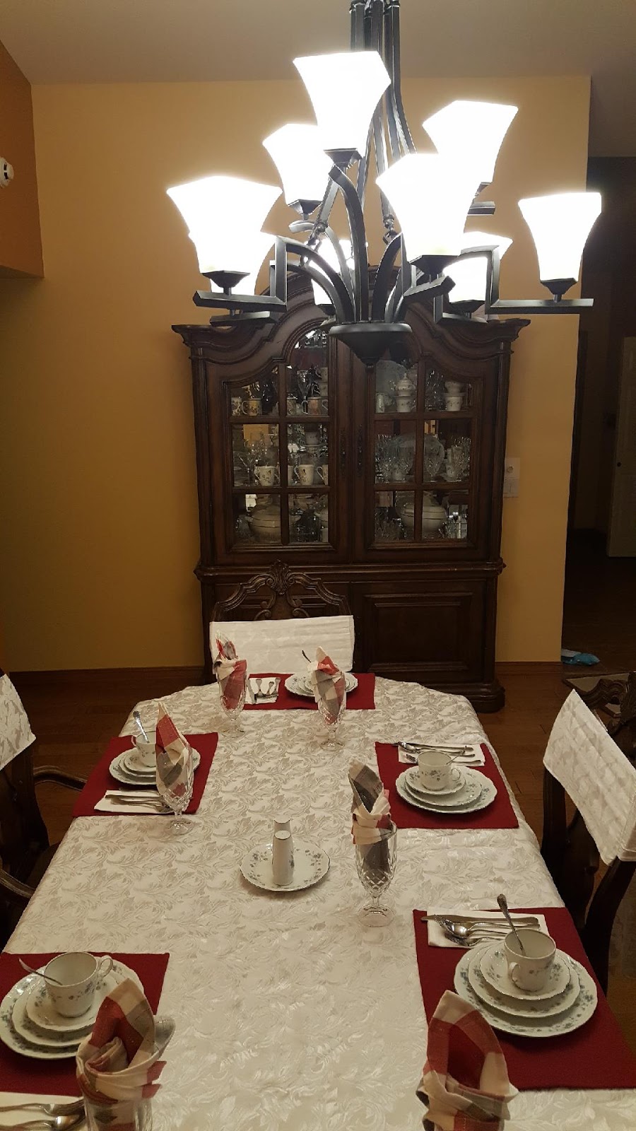 Royal Arms Adult Family Home | 2911 16th St SE, Puyallup, WA 98374, USA | Phone: (253) 632-6331