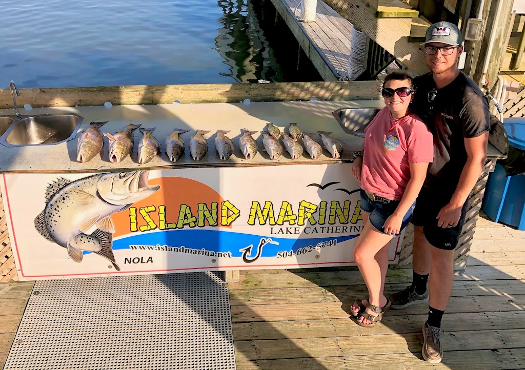 Island Marina & Bait Shop | 26204 Chef Menteur Hwy, New Orleans, LA 70129, USA | Phone: (504) 662-5741