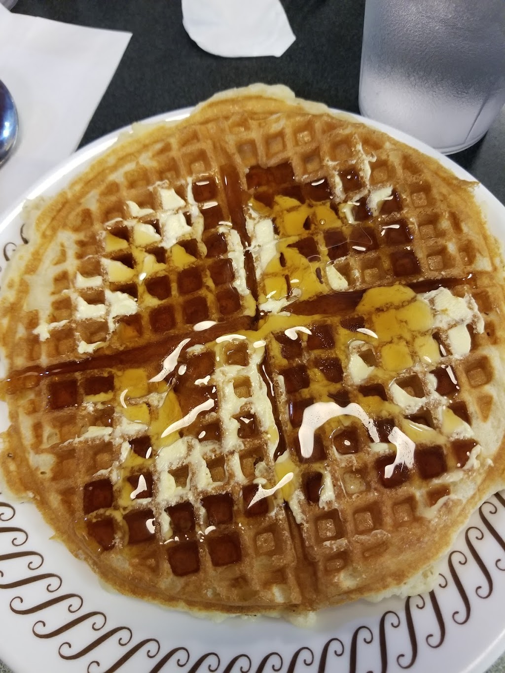 Waffle House | 1655 E Market St, Smithfield, NC 27577, USA | Phone: (919) 938-1575