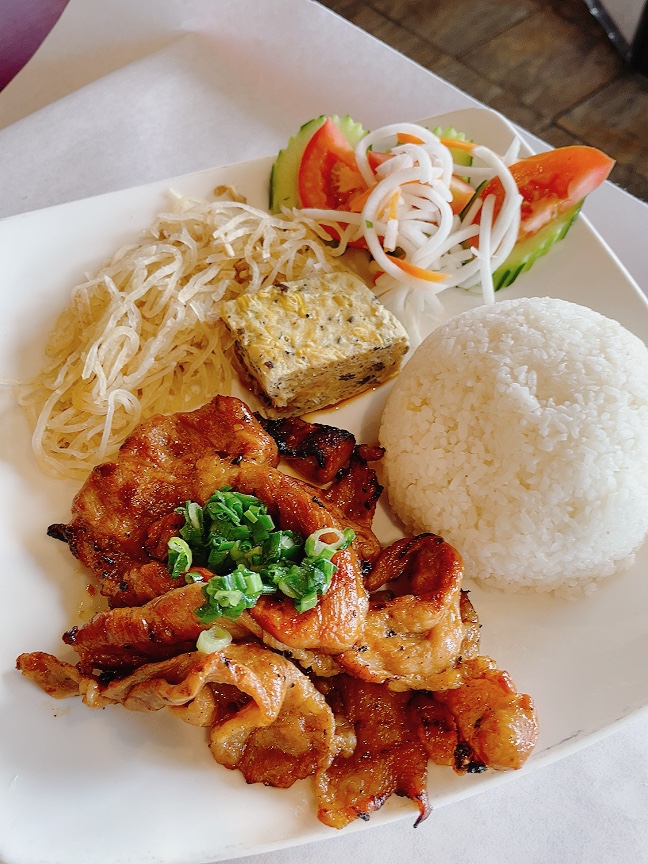 Tams Restaurant | 12332 Brookhurst St, Garden Grove, CA 92840, USA | Phone: (657) 233-5330