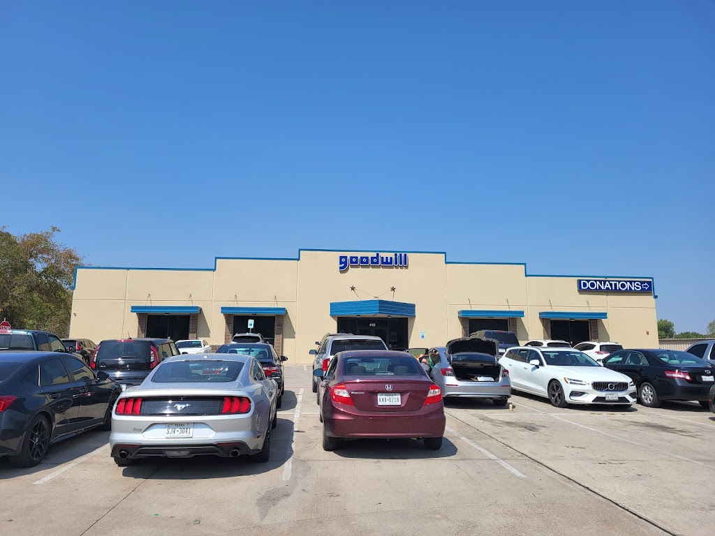 Goodwill Store - Saginaw | 415 N Saginaw Blvd, Saginaw, TX 76179, USA | Phone: (817) 234-9955