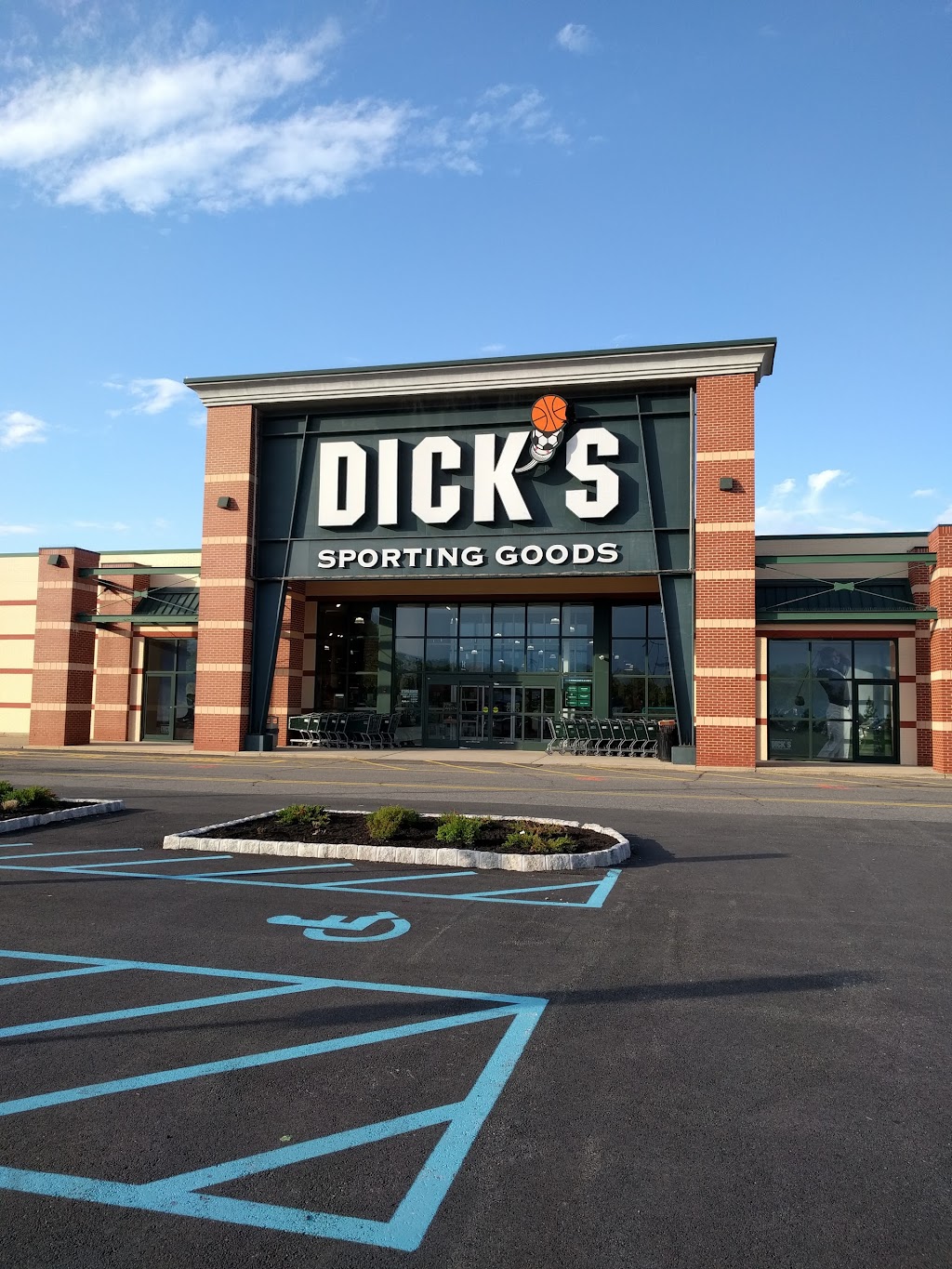 DICKS Sporting Goods | 240 NJ-10, East Hanover, NJ 07936, USA | Phone: (973) 428-0889