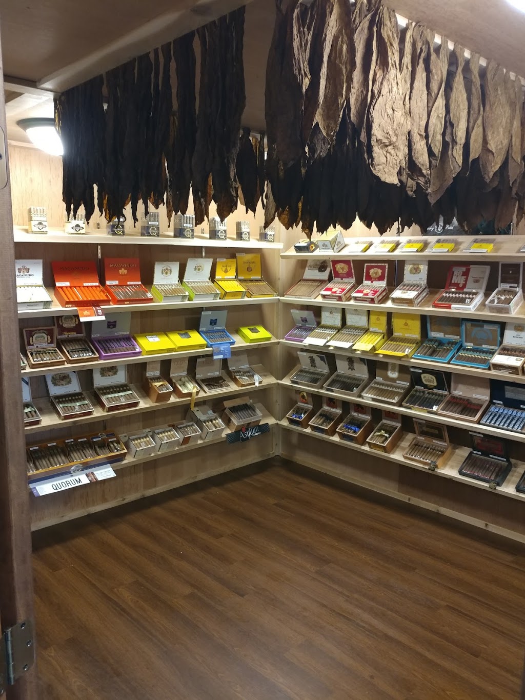 His Store & More | 7325 Lewis Ave, Temperance, MI 48182, USA | Phone: (734) 735-0419