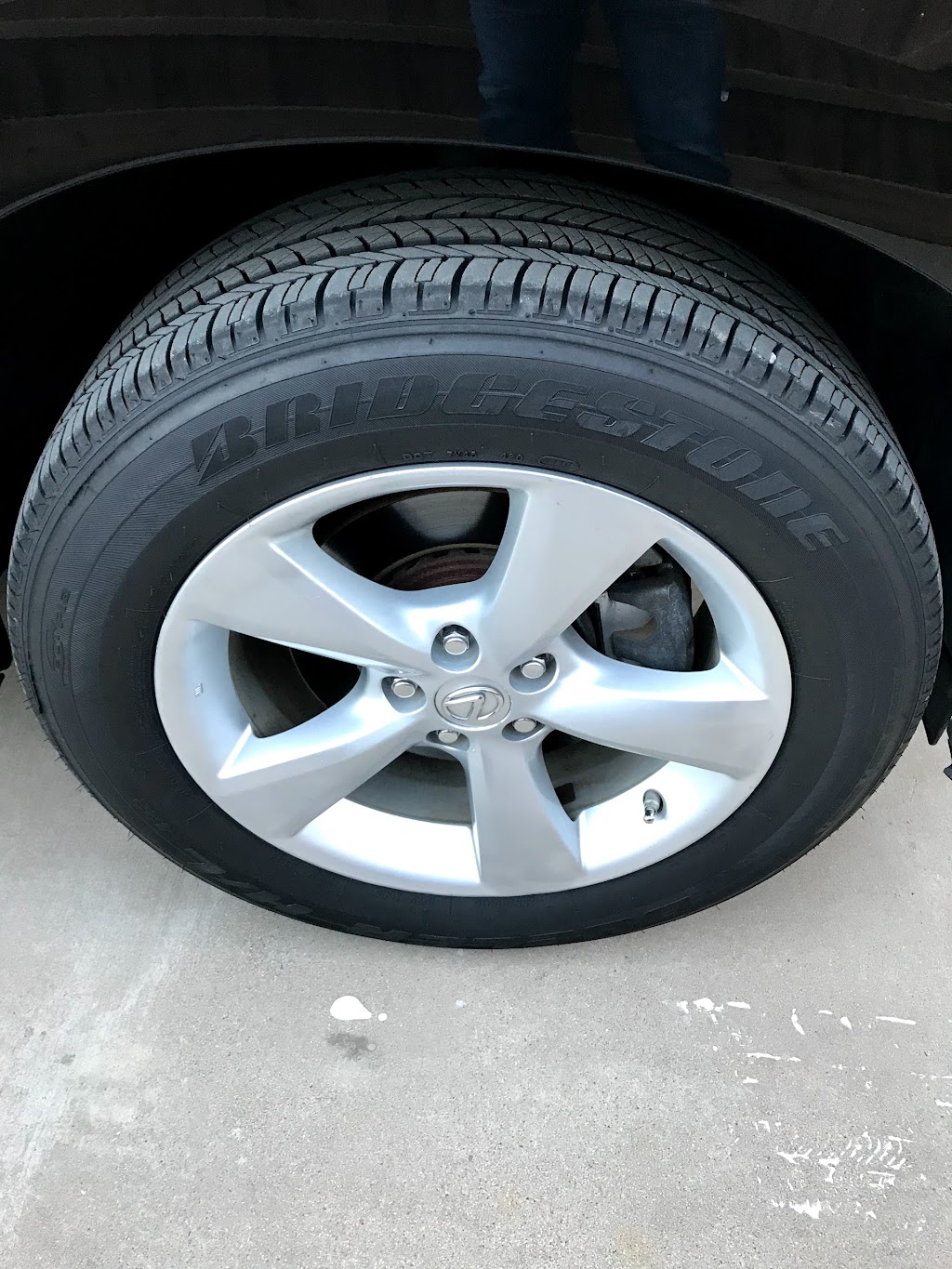 F.W. Quality Tires | 766 N Beach St, Fort Worth, TX 76111, USA | Phone: (817) 320-5397