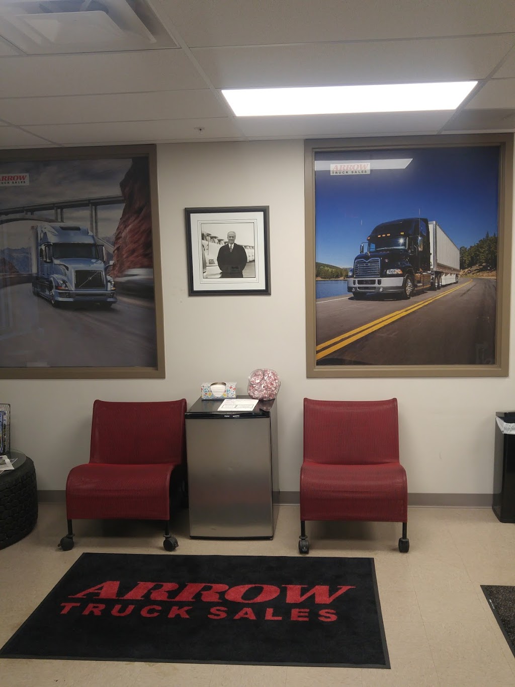 Arrow Truck Sales | 11920 Mosteller Rd, Cincinnati, OH 45241, USA | Phone: (513) 772-3233