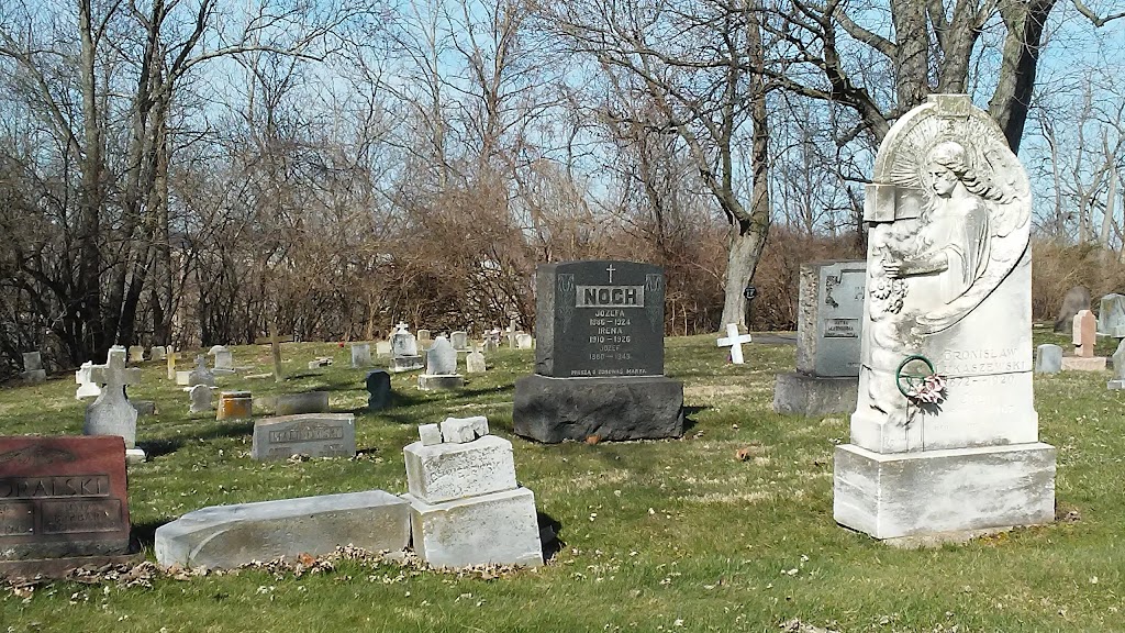 St Marys Cemetery | 4720 E 71st St, Cleveland, OH 44125, USA | Phone: (216) 429-0165