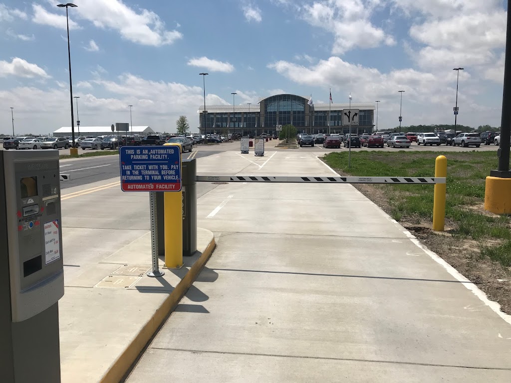 Terminal Parking (Republic Parking System) | 9656 Air Terminal Dr, Mascoutah, IL 62258, USA | Phone: (618) 772-4232