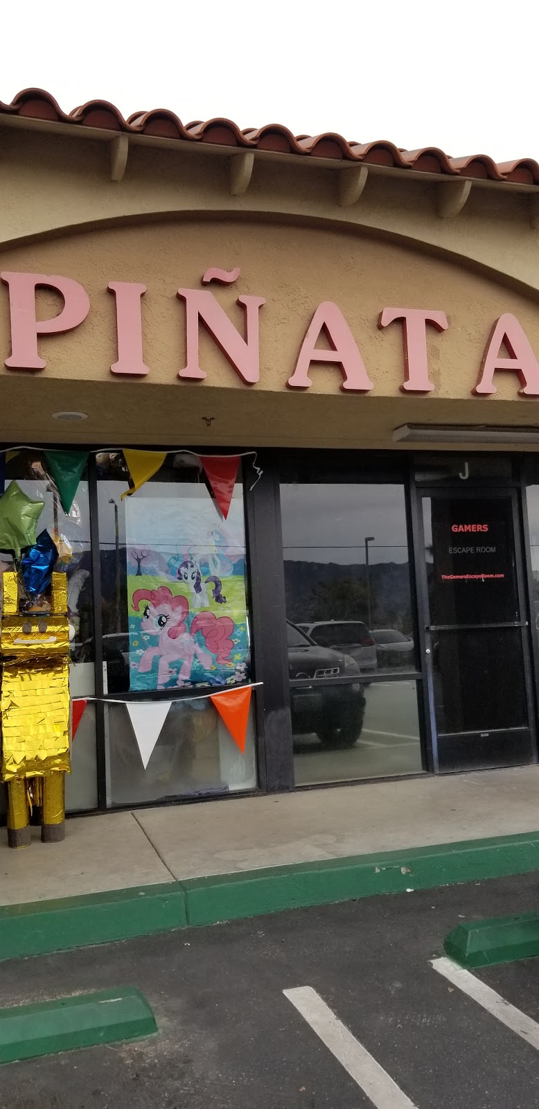 Pinata Party Supply | 31796 Casino Dr # K, Lake Elsinore, CA 92530, USA | Phone: (951) 322-2568