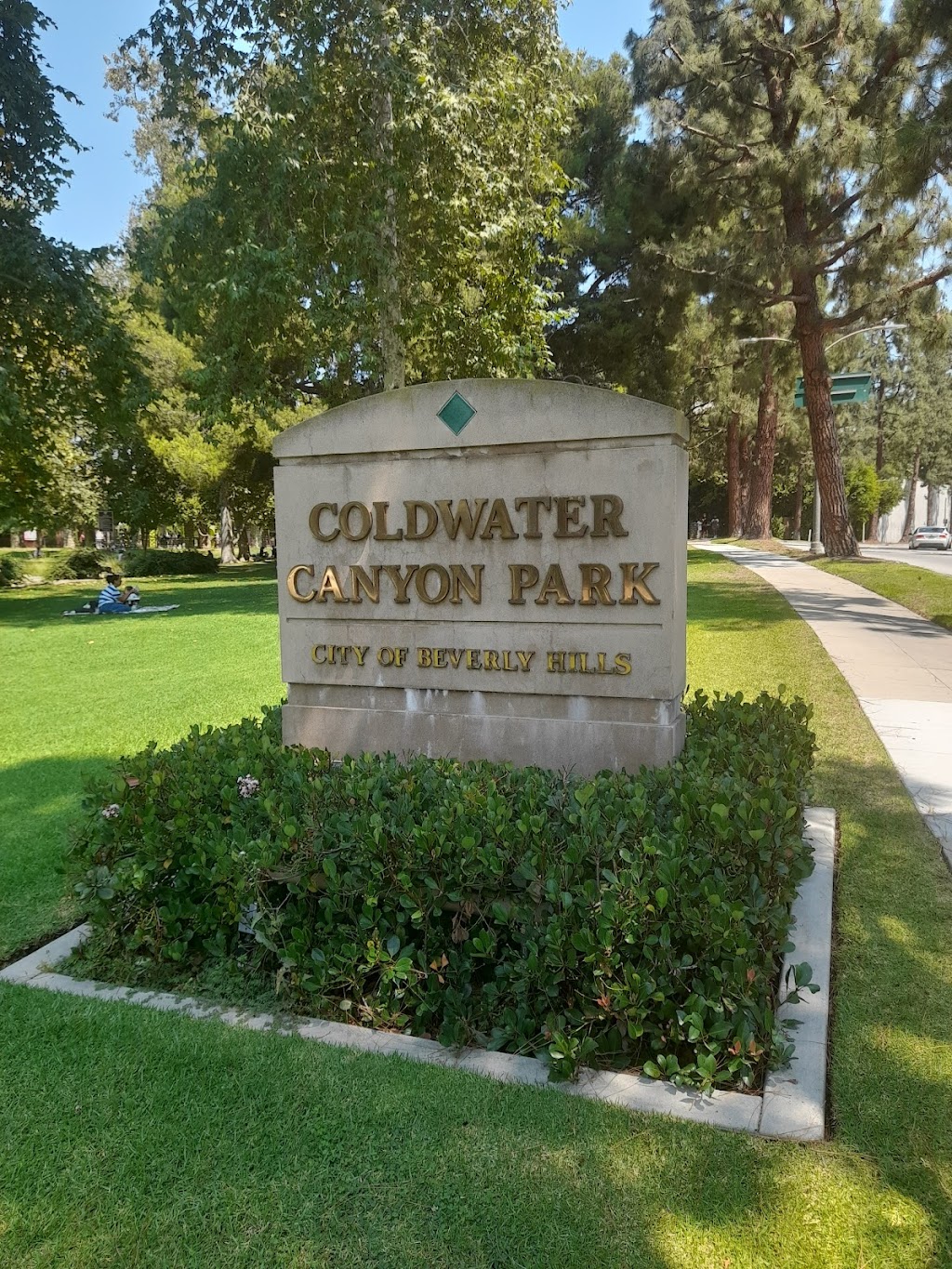 Coldwater Canyon Park | 1100 N Beverly Dr, Beverly Hills, CA 90210 | Phone: (310) 285-6850