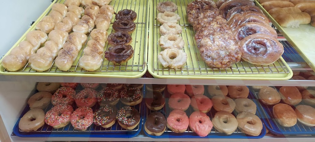 Donut Palace | 701 E Broadway St, Drumright, OK 74030, USA | Phone: (806) 567-6811