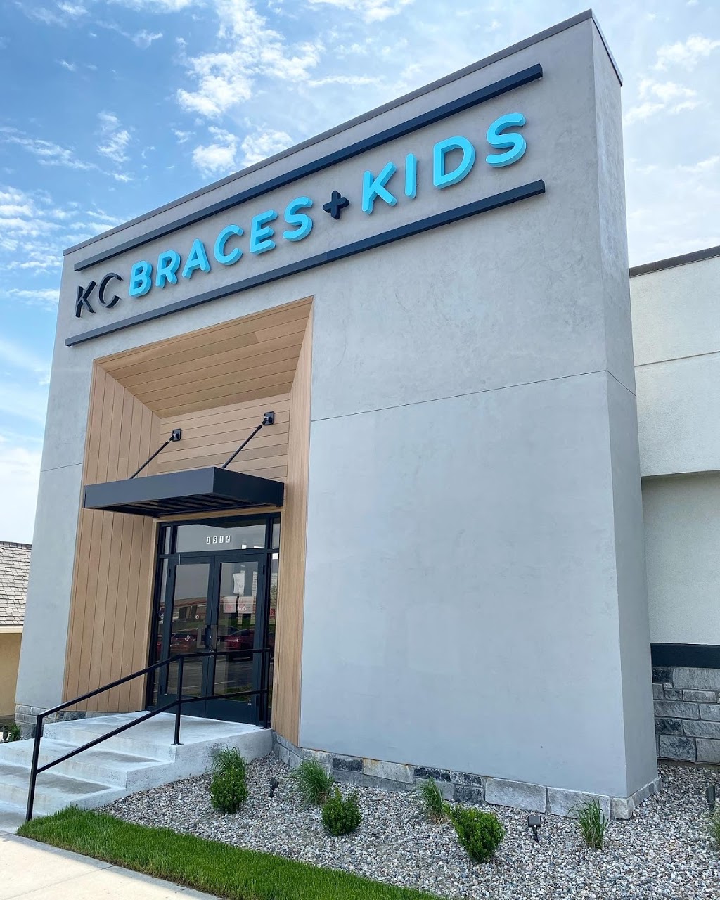 KC Braces + Kids | 1516 NE 96th St, Liberty, MO 64068, USA | Phone: (816) 741-1155