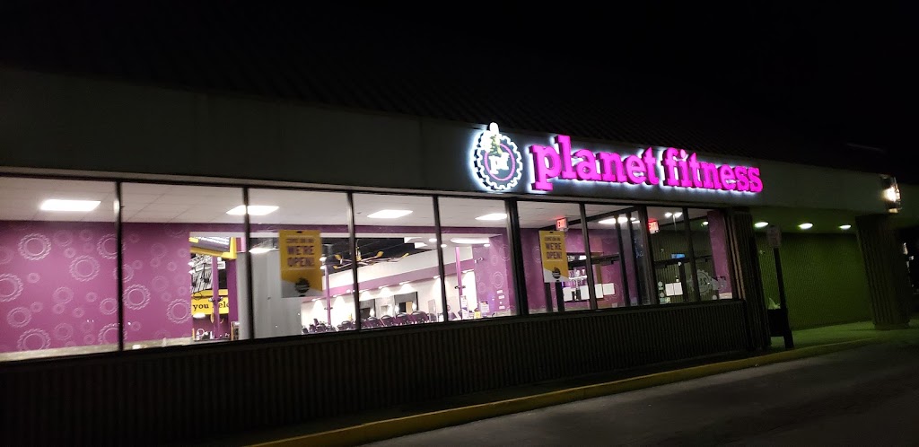 Planet Fitness | 1135 S Main St #140, Bowling Green, OH 43402, USA | Phone: (419) 806-4289