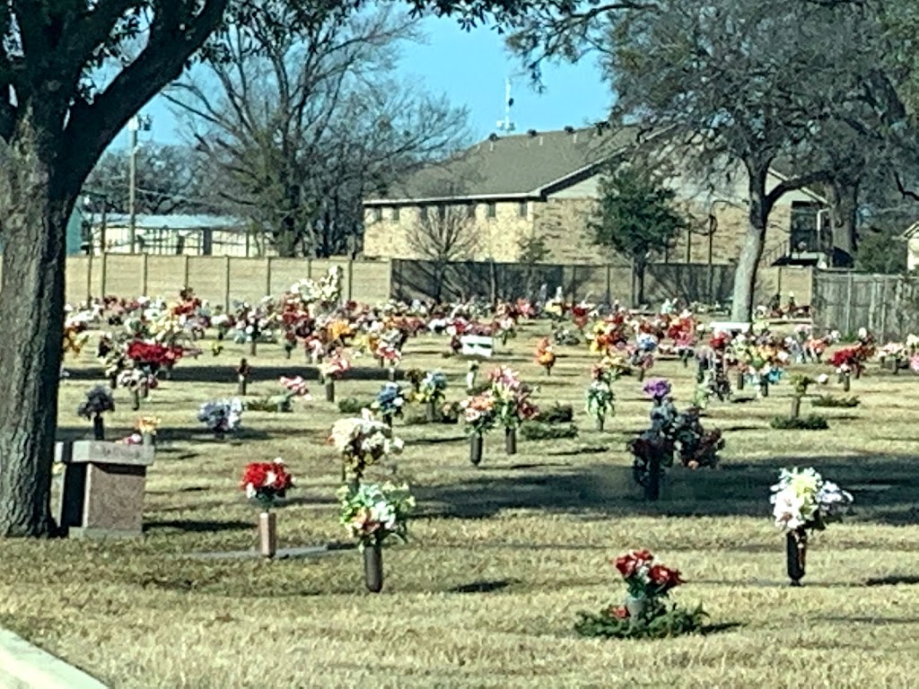 Oak Grove Memorial Gardens | 1413 E Irving Blvd, Irving, TX 75060, USA | Phone: (972) 579-1844