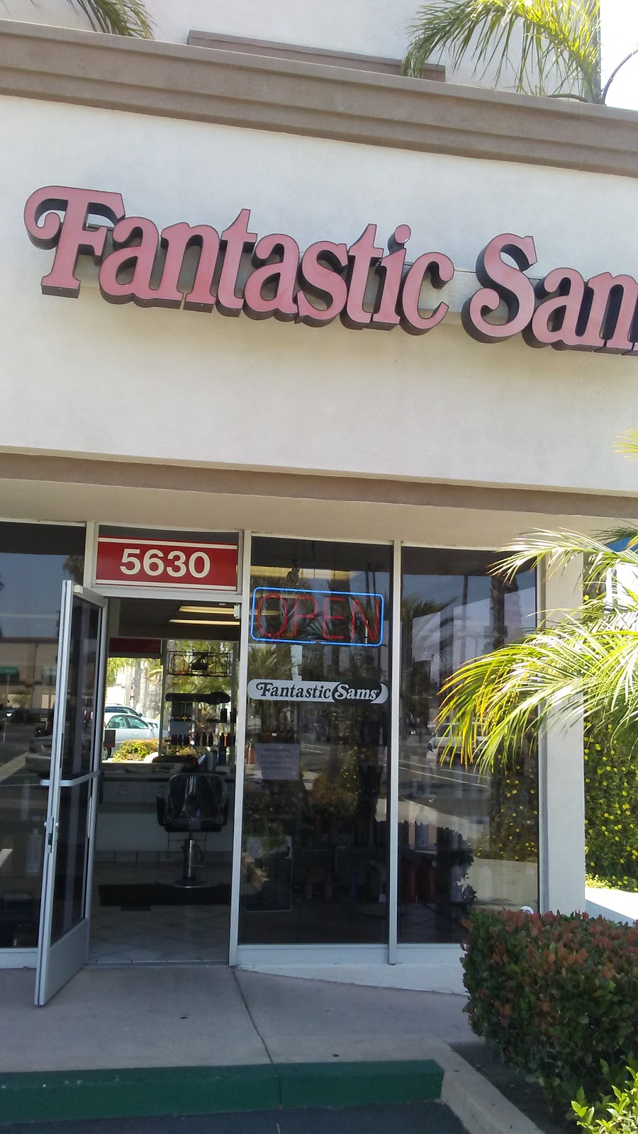 Fantastic Sams Cut & Color | 5630 2nd St, Long Beach, CA 90803, USA | Phone: (562) 621-6666
