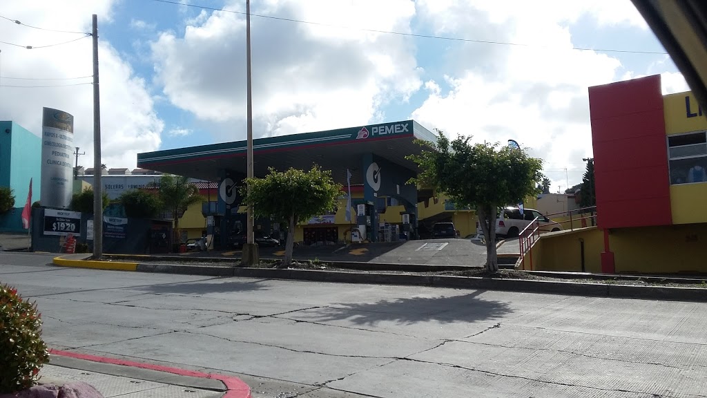 Gasolinera AKRON Santa Fe E.S. 9056 | Blvd. Sta. Fe 10050-0, Santa Fe 3ra. Seccion, Tijuana, B.C., Mexico | Phone: 664 687 8680