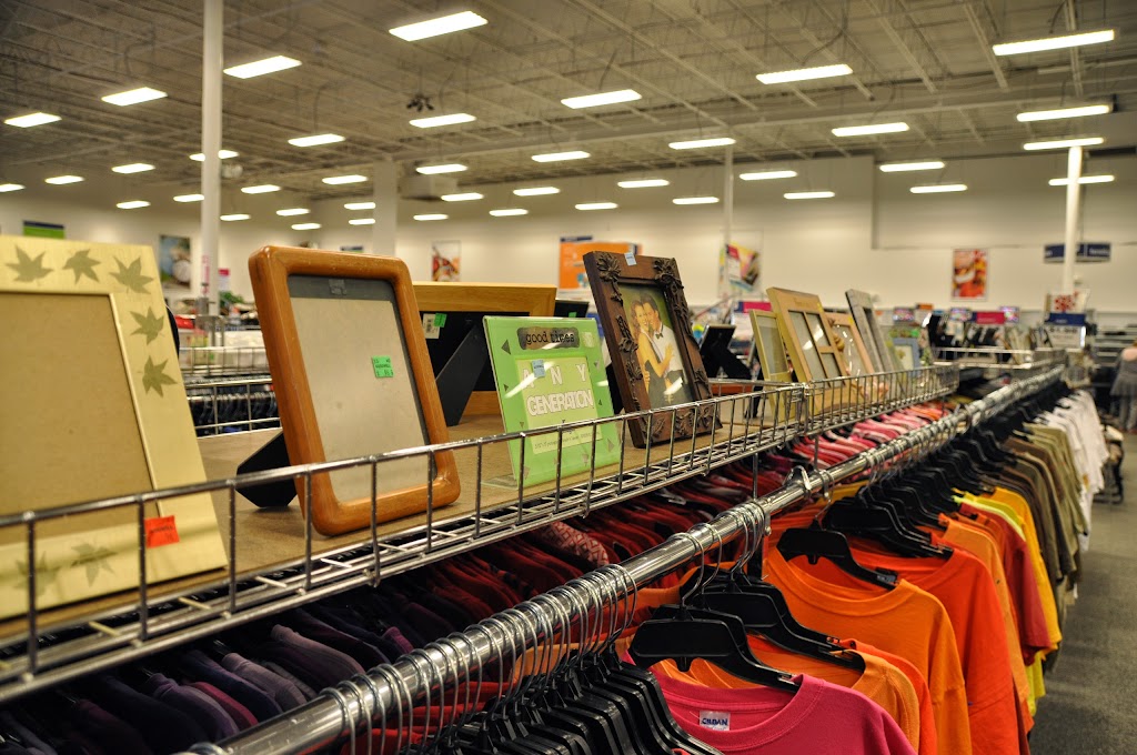 Goodwill of Greater Washington Retail Store | 2495 Crain Hwy, Waldorf, MD 20601, USA | Phone: (301) 861-5015