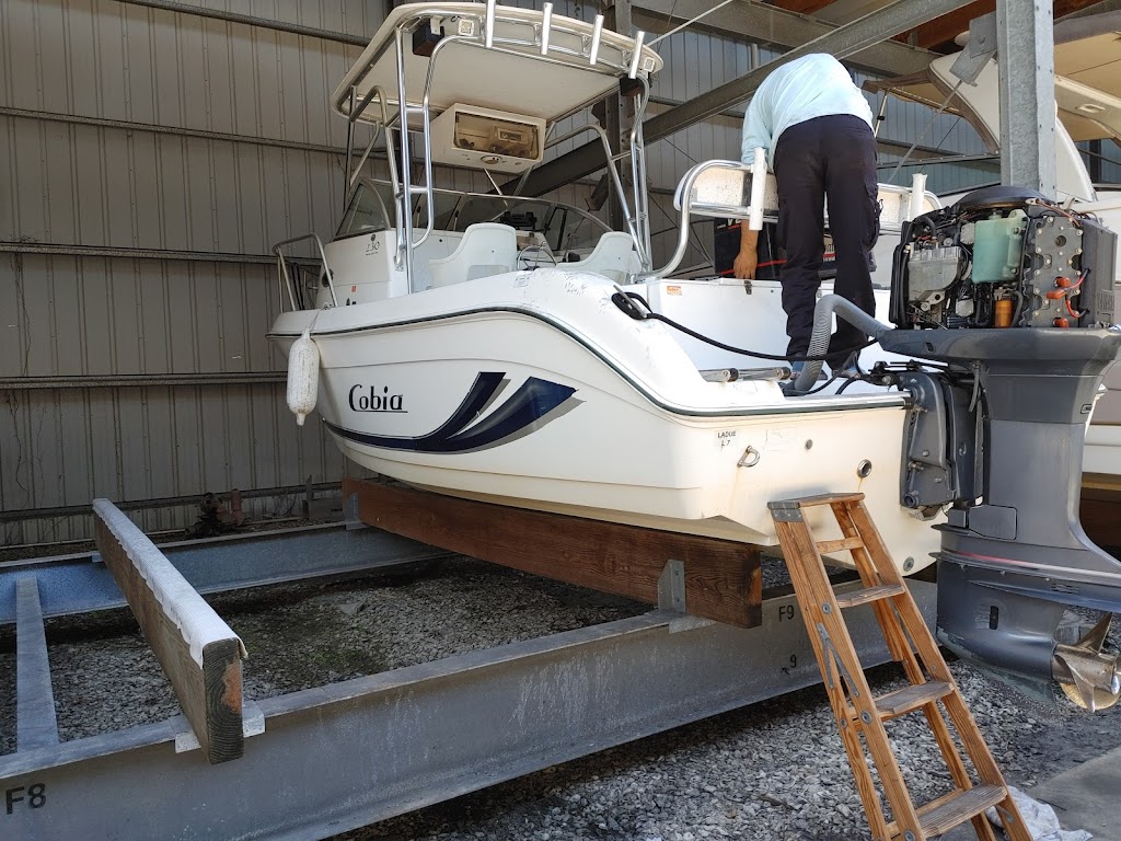 Tarpon Pointe Marina | 234 6th St NE, Bradenton, FL 34208, USA | Phone: (941) 745-1199