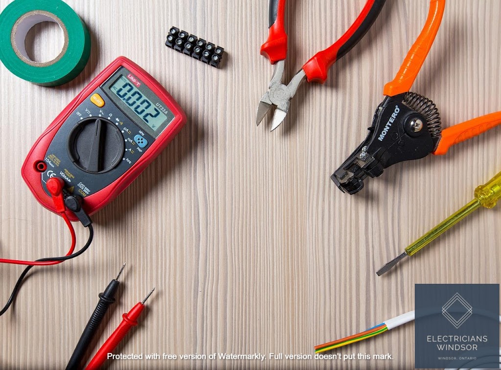 Electricians Windsor | 2708 Scarsdale Rd, Windsor, ON N8R 1R3, Canada | Phone: (226) 799-2100