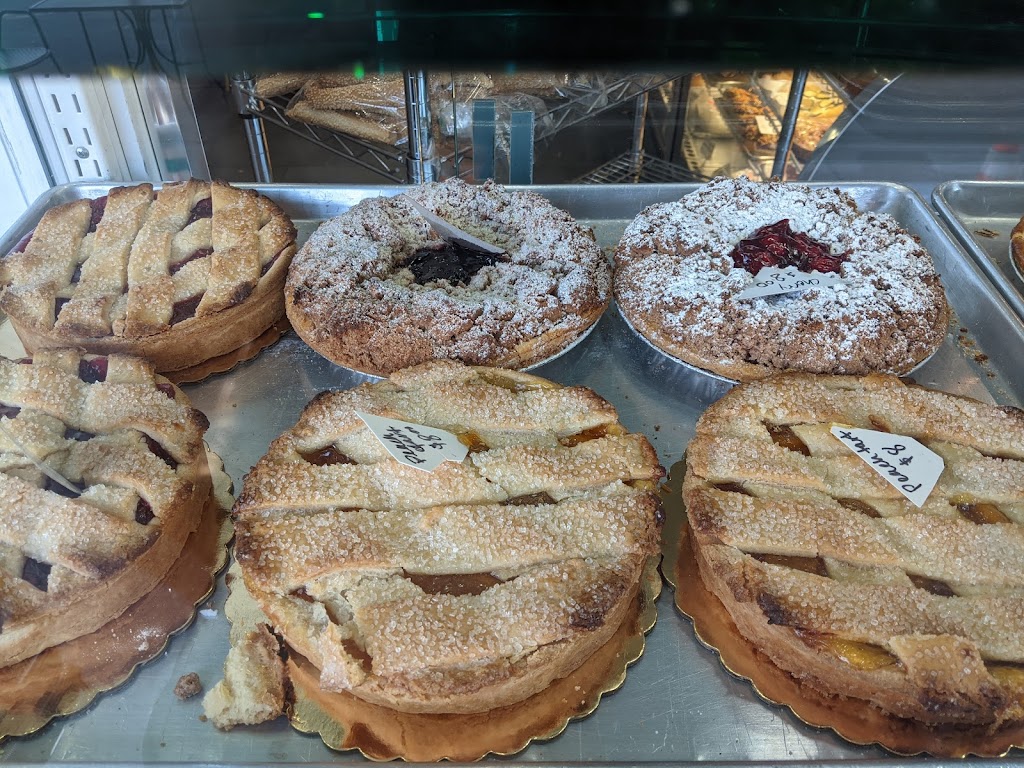 Tasty Pastry Shoppe | 8216-18 13th Ave, Brooklyn, NY 11228, USA | Phone: (718) 833-9493