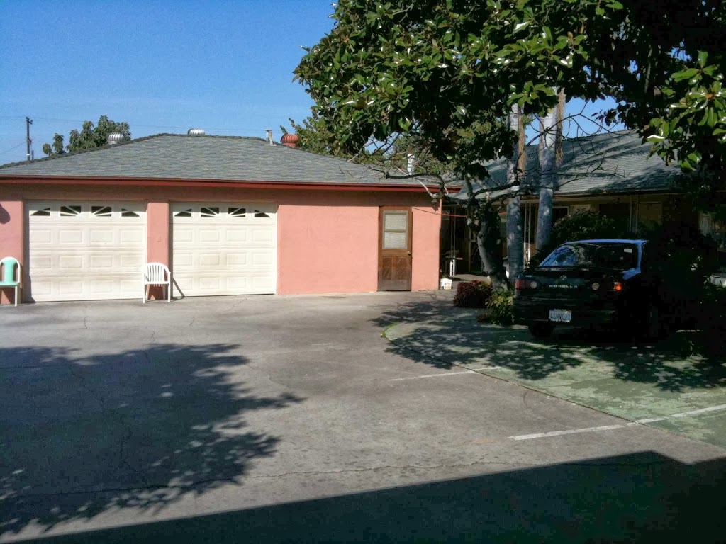 Camelot Residential Homes | 10337 Beach St, Bellflower, CA 90706 | Phone: (562) 866-3955