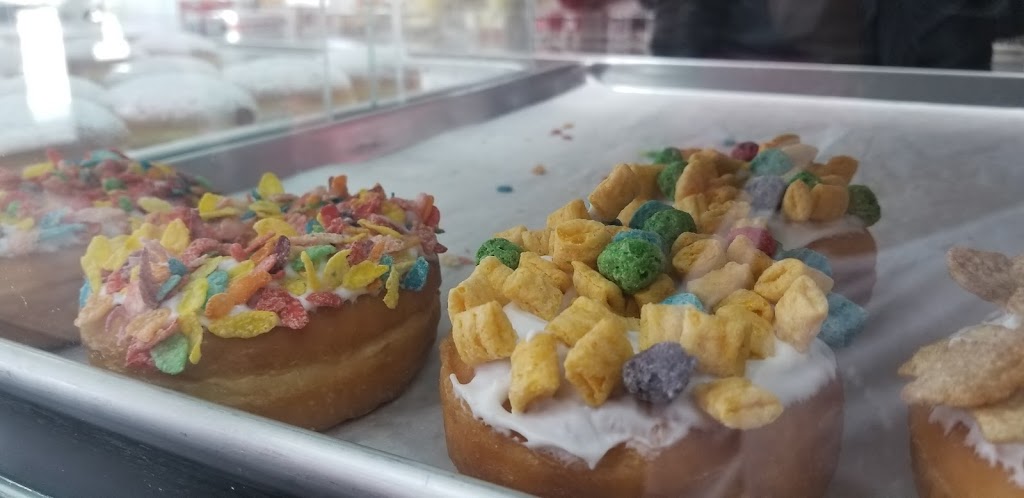 Frosted Donuts | 17119 88th Ave, Tinley Park, IL 60487, USA | Phone: (708) 620-8741