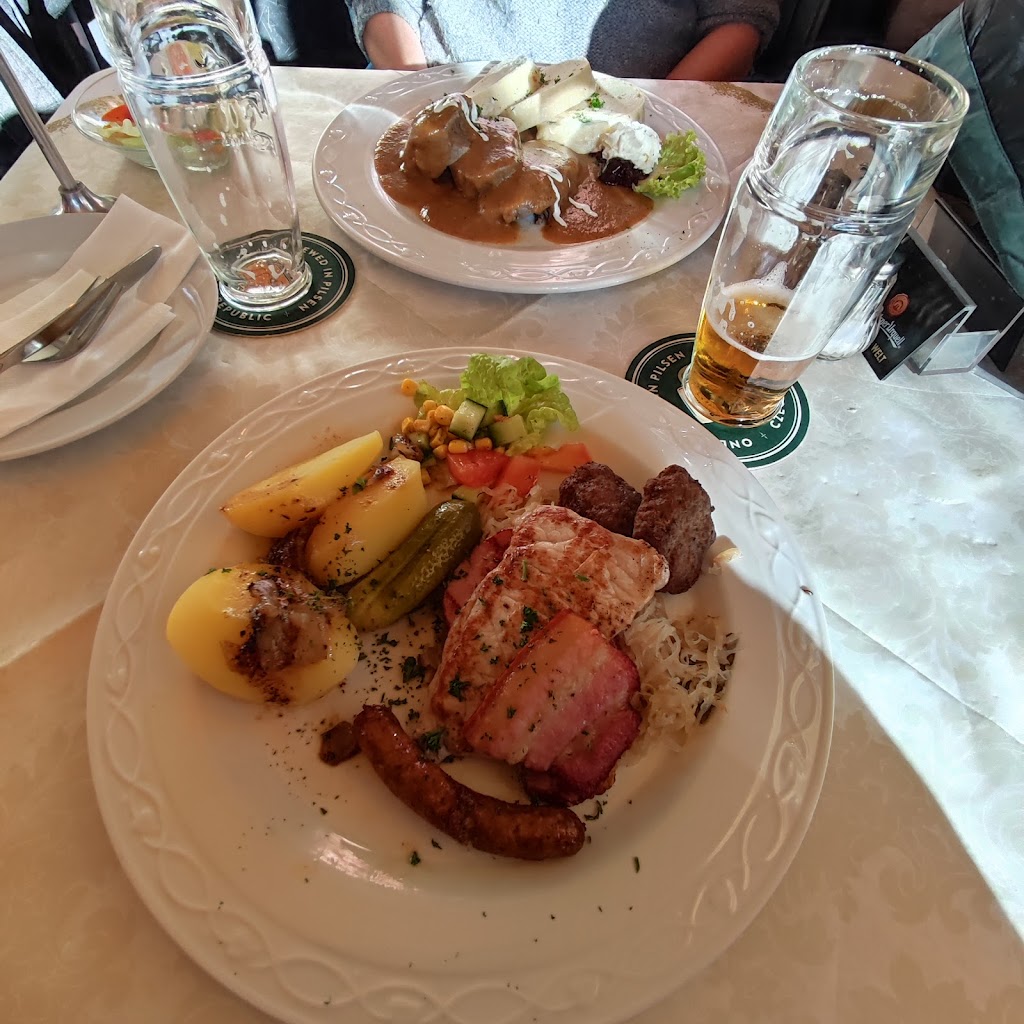 Prager Hopfenstube | Karl-Marx-Allee 127, 10243 Berlin, Germany | Phone: 030 4267367