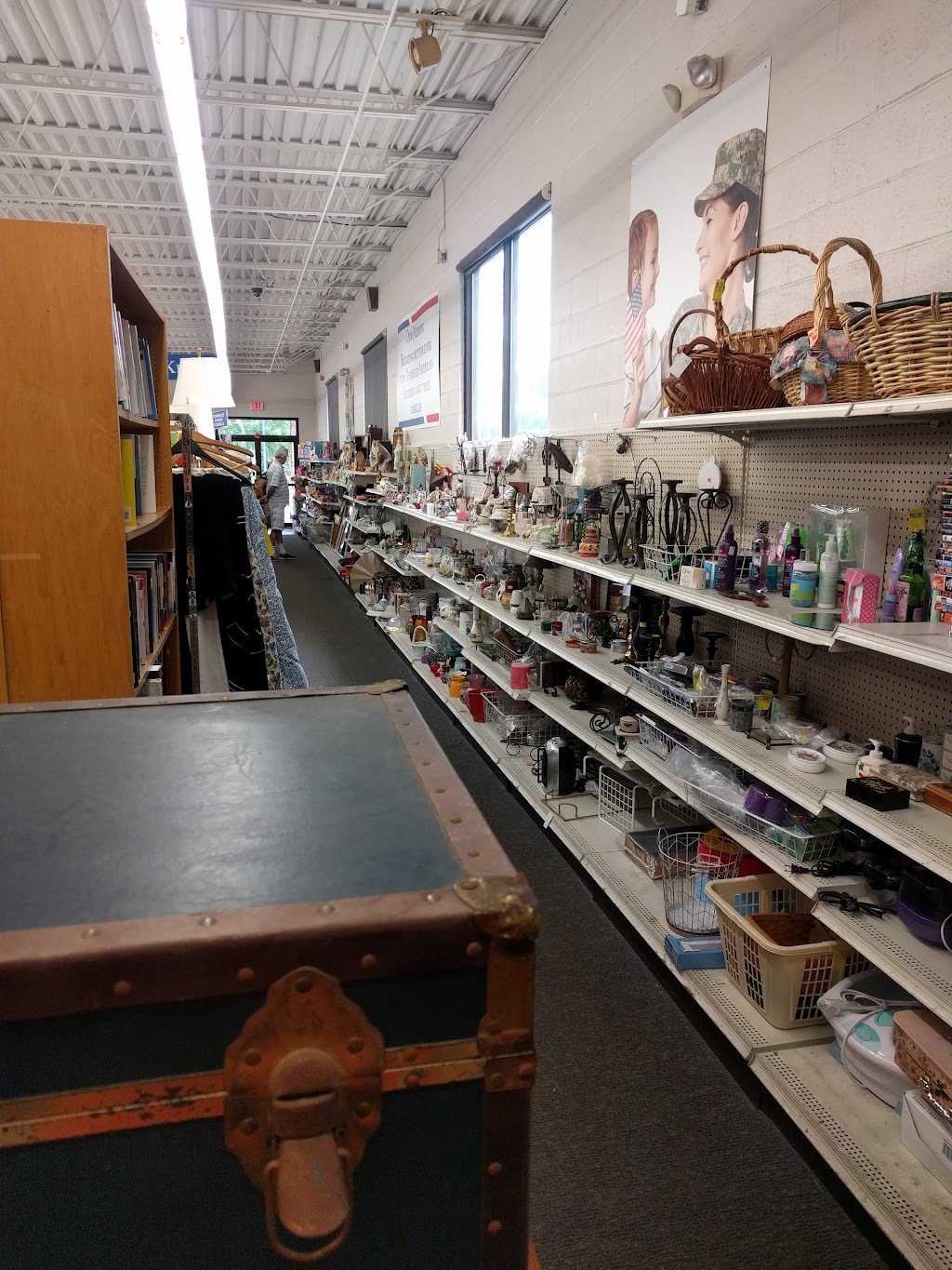 DAV Thrift Store | 440 Merrimac Trail, Williamsburg, VA 23185 | Phone: (757) 220-0839