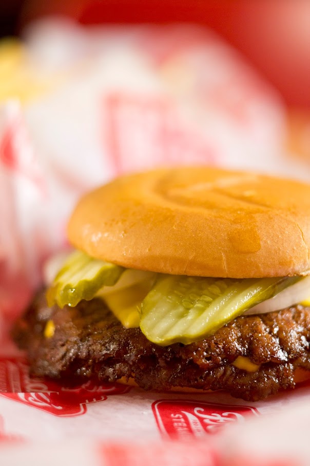 Freddys Frozen Custard & Steakburgers | 237 N Main St, Lansing, KS 66043, USA | Phone: (913) 727-1160
