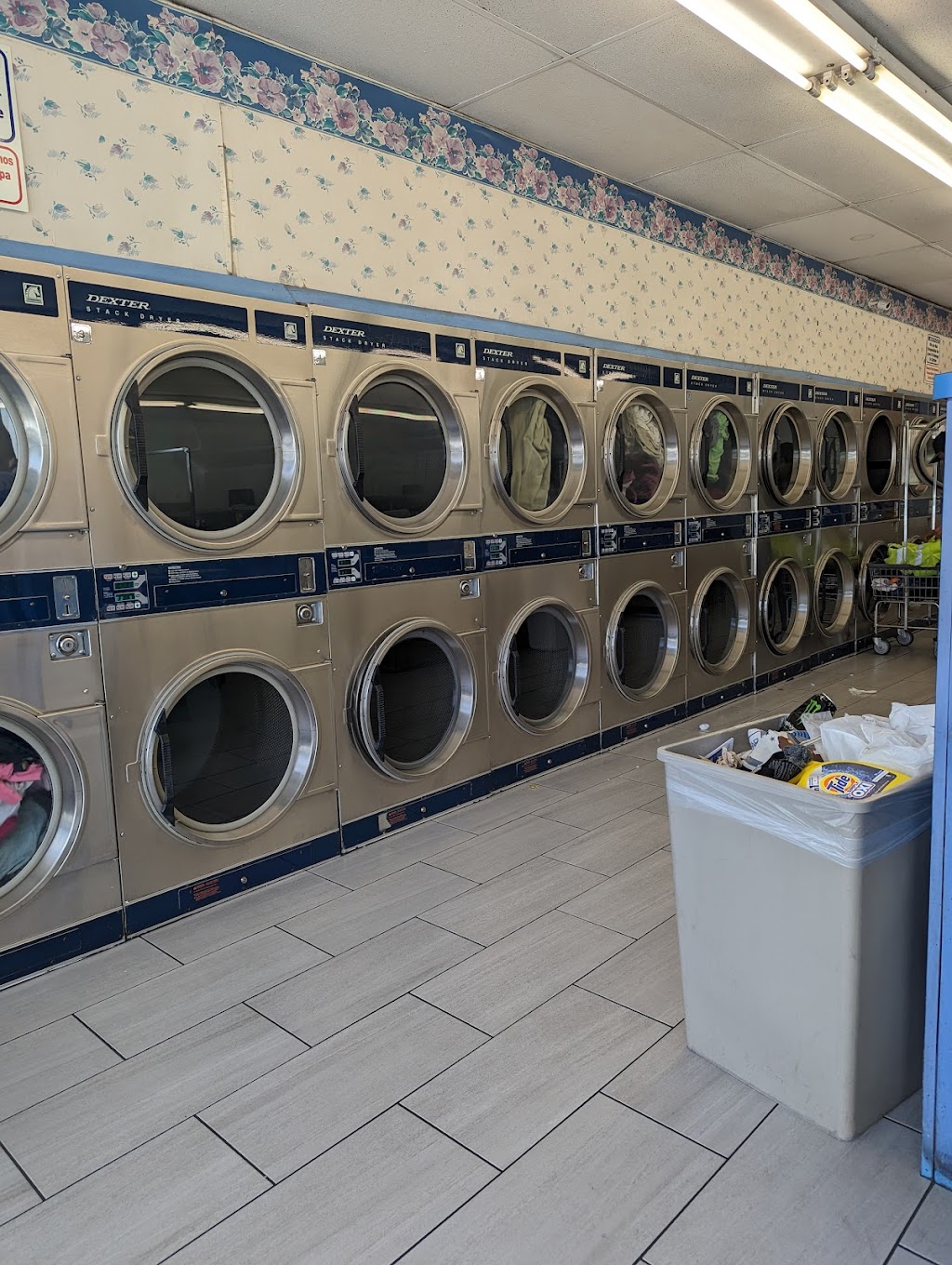 Knott Coin Laundry | 11505 Knott Ave, Cypress, CA 90630, USA | Phone: (714) 698-4578