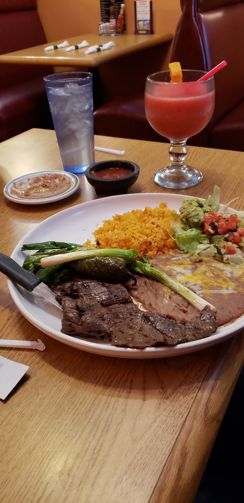 El Rancho Viejo | La Center | 121 E 4th St, La Center, WA 98629, USA | Phone: (360) 263-2323