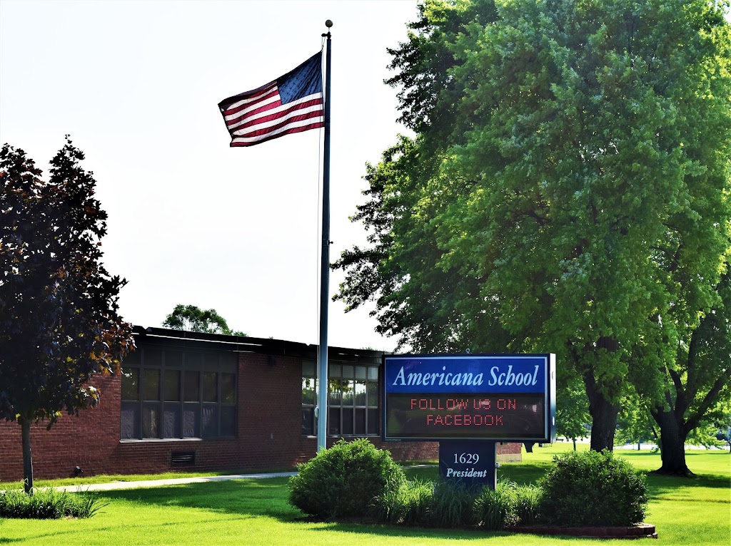 Americana Intermediate School | 1629 President St, Glendale Heights, IL 60139, USA | Phone: (630) 260-6135
