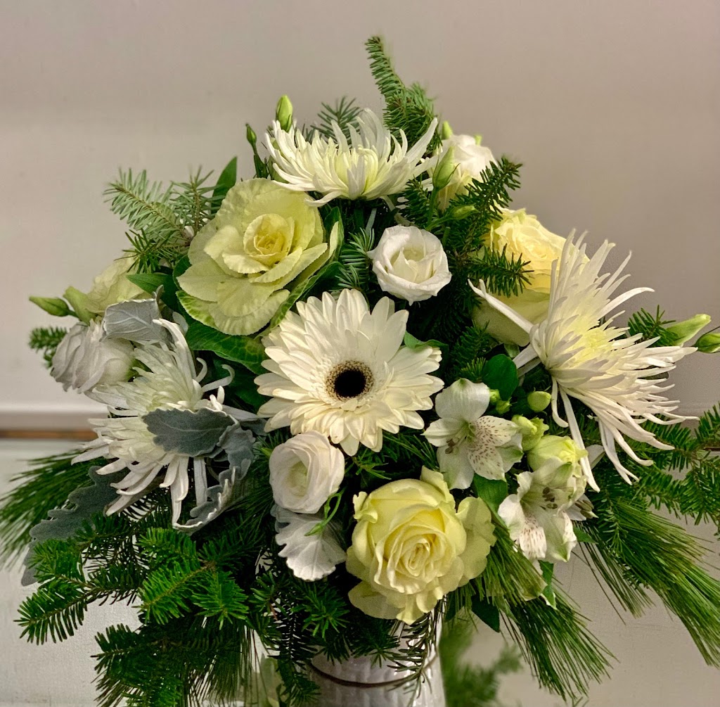 Cohasset Florist: Paul Douglas Floral Designs | 130 King St, Cohasset, MA 02025, USA | Phone: (781) 383-2700