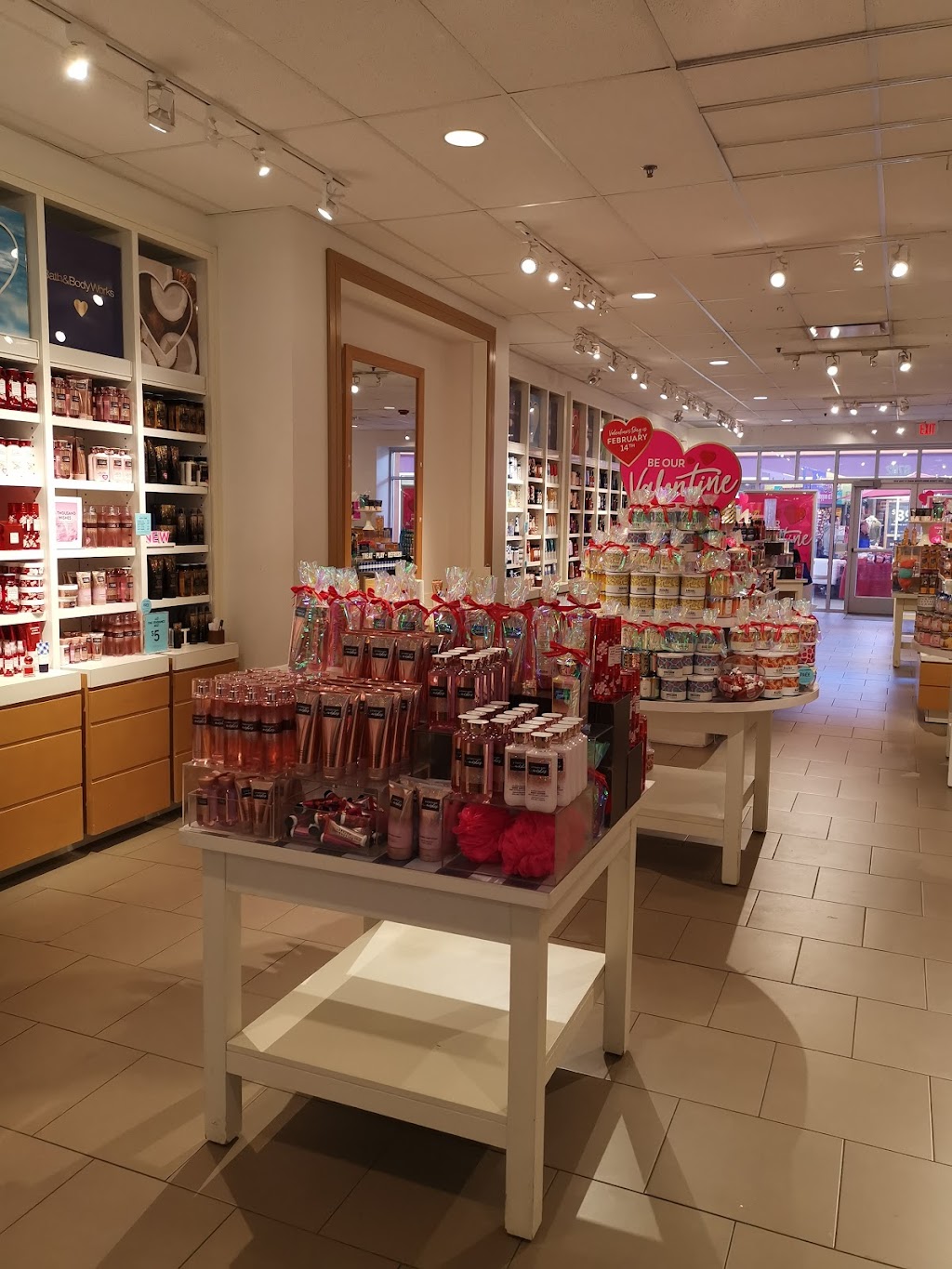 Bath & Body Works | 7051 S Desert Blvd, El Paso, TX 79932, USA | Phone: (915) 877-9078