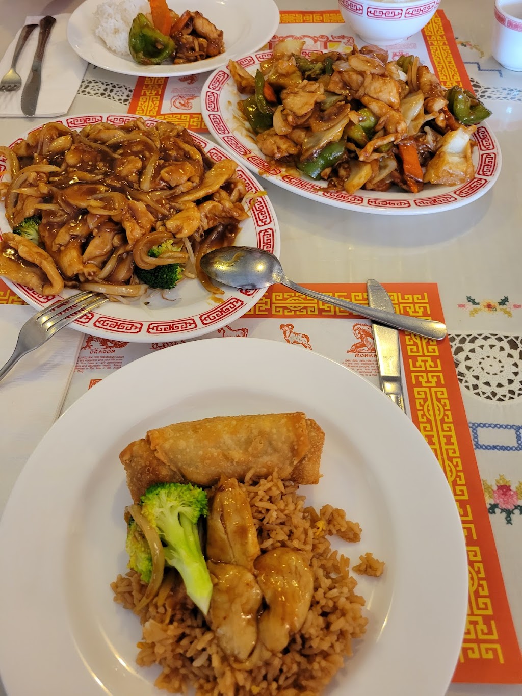 House of Hunan | 7571 Pearl Rd, Cleveland, OH 44130, USA | Phone: (440) 234-3744