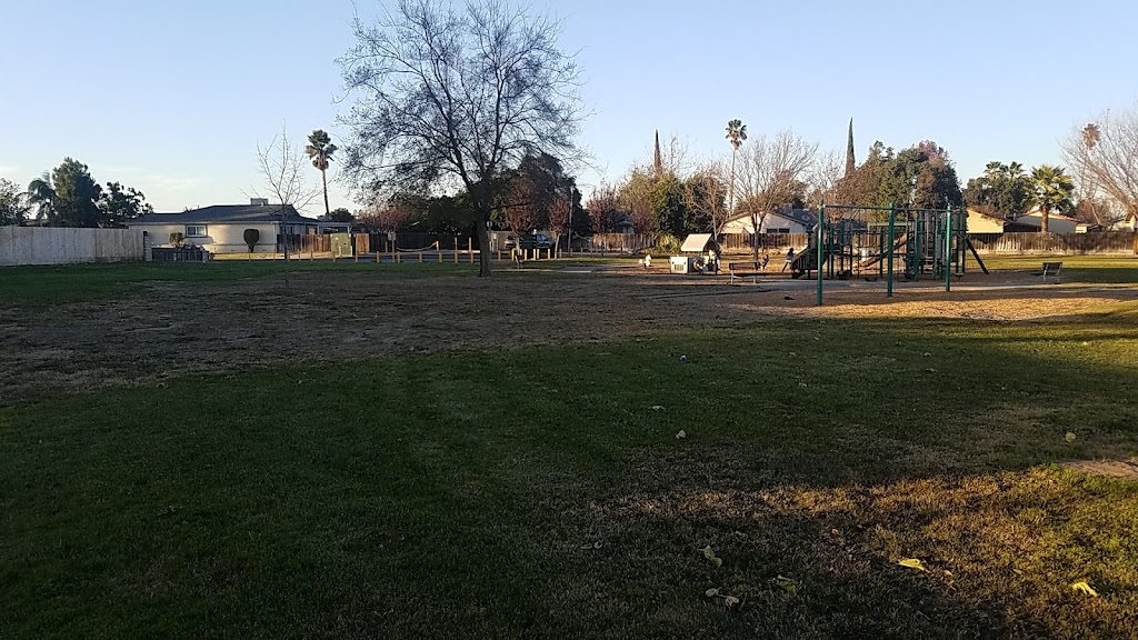 Raymus Village Park | 14560 Pueblo Dr, Manteca, CA 95336 | Phone: (209) 953-8800