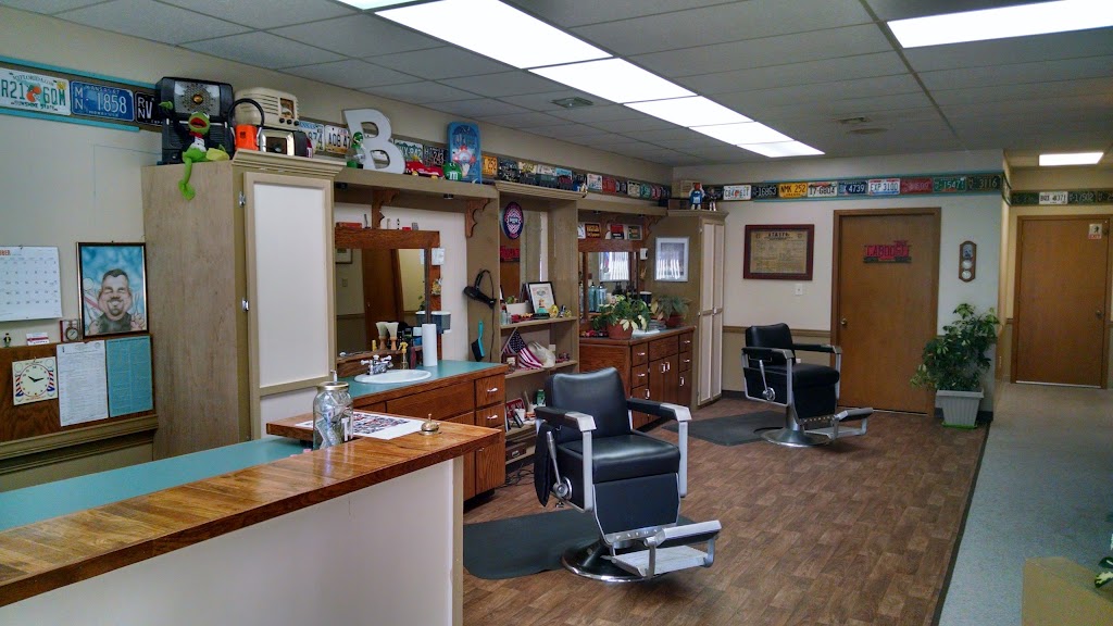 Bills barbershop | 313 N Main St, Hesston, KS 67062 | Phone: (620) 217-9075
