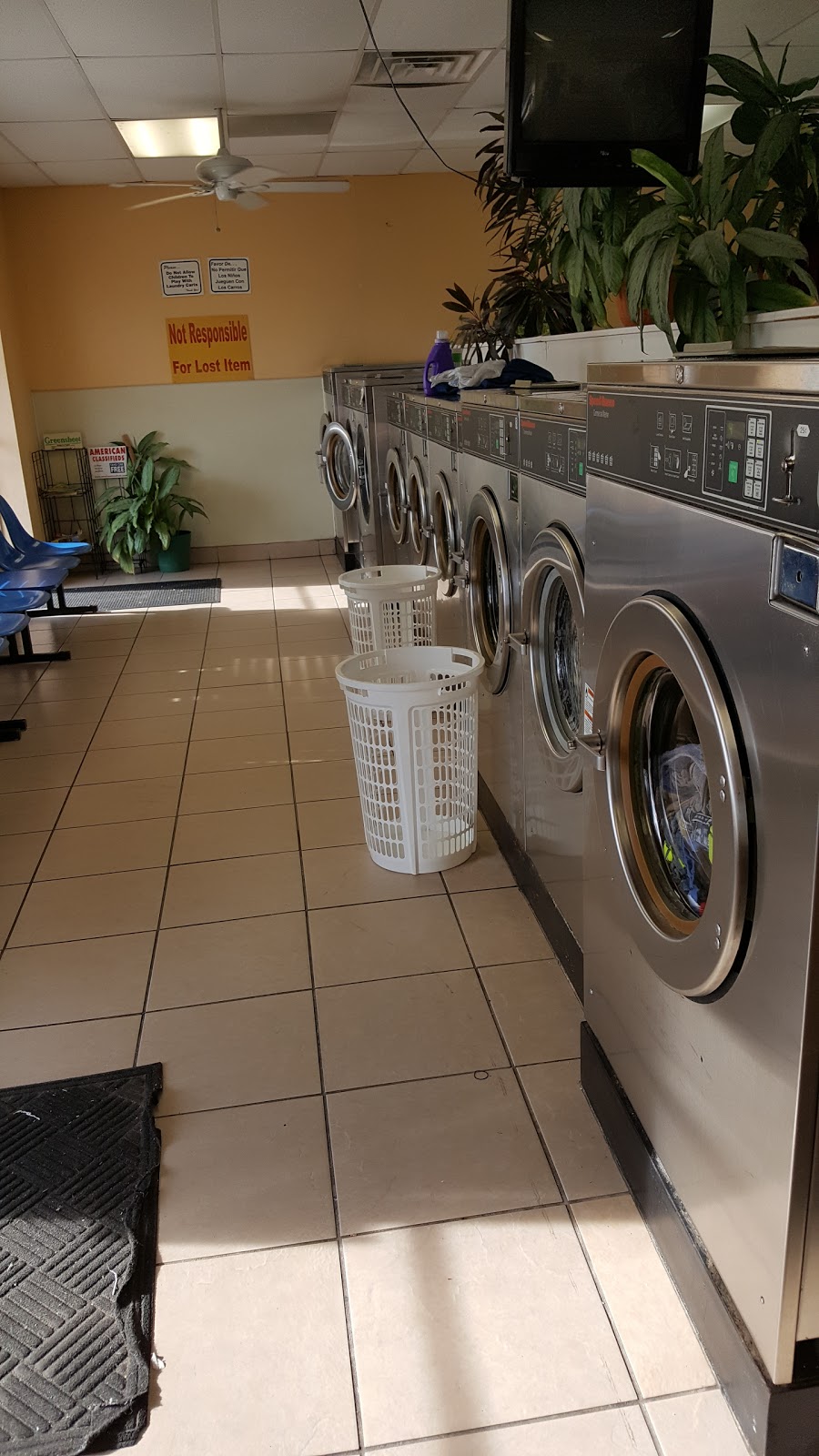 Fresh Start Laundry | 1863 W Division St # D, Arlington, TX 76012 | Phone: (817) 274-5500