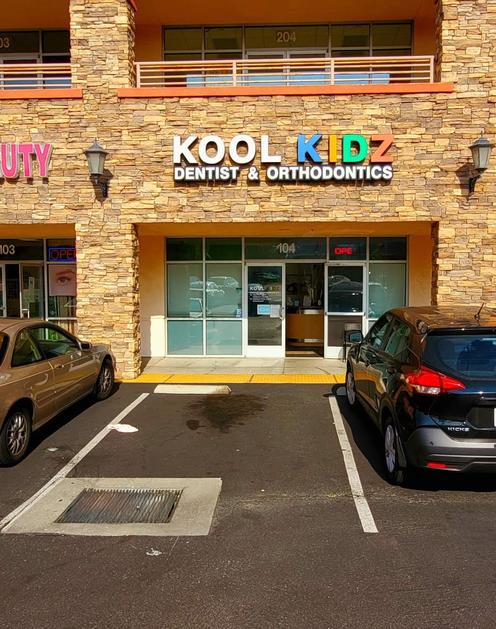 Kool Kidz Dentist & Orthodontics | 18 Rancho Camino Dr #104, Pomona, CA 91766, USA | Phone: (909) 622-7444