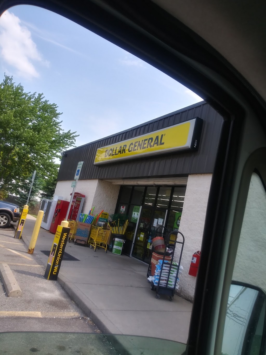 Dollar General | 714 N Center St, Lagrange, OH 44050, USA | Phone: (440) 863-3605