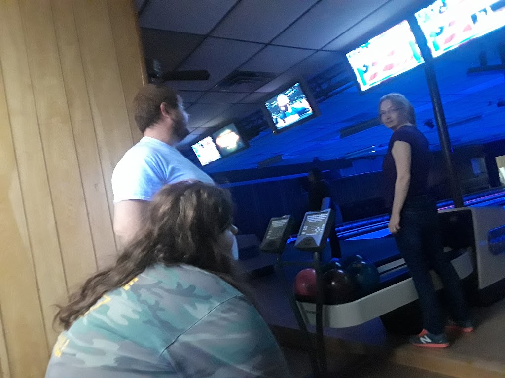 Fairbank Bowling Center | 570 Filbert Orient Rd, Fairbank, PA 15435, USA | Phone: (724) 245-7190