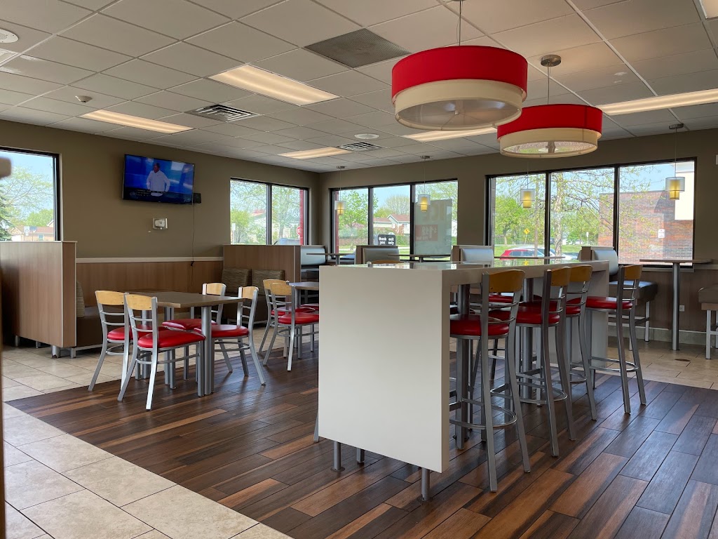 Burger King | 1015 S Roselle Rd, Schaumburg, IL 60193, USA | Phone: (847) 985-1150