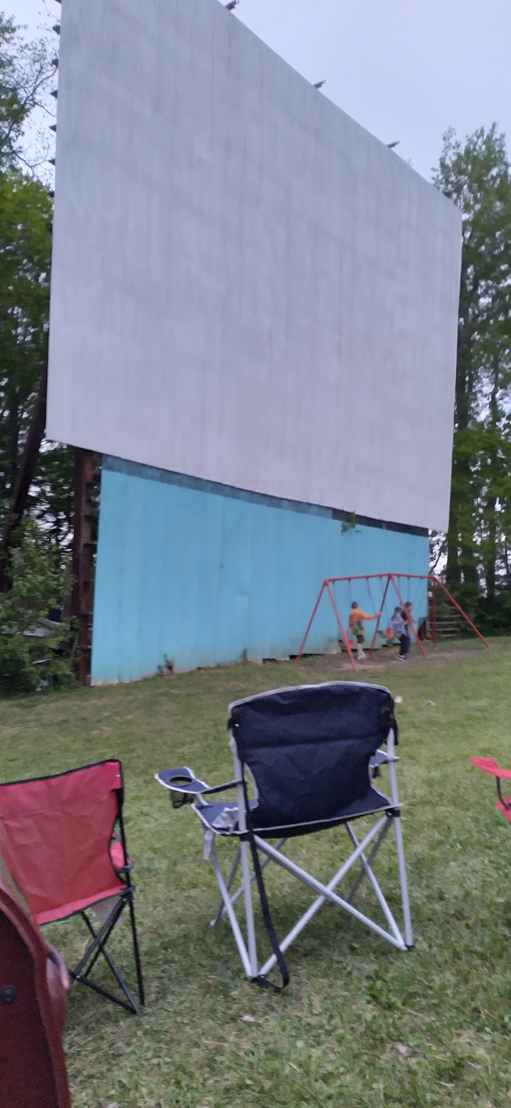 Georgetown Drive-In | 8200 IN-64, Georgetown, IN 47122, USA | Phone: (812) 951-2616