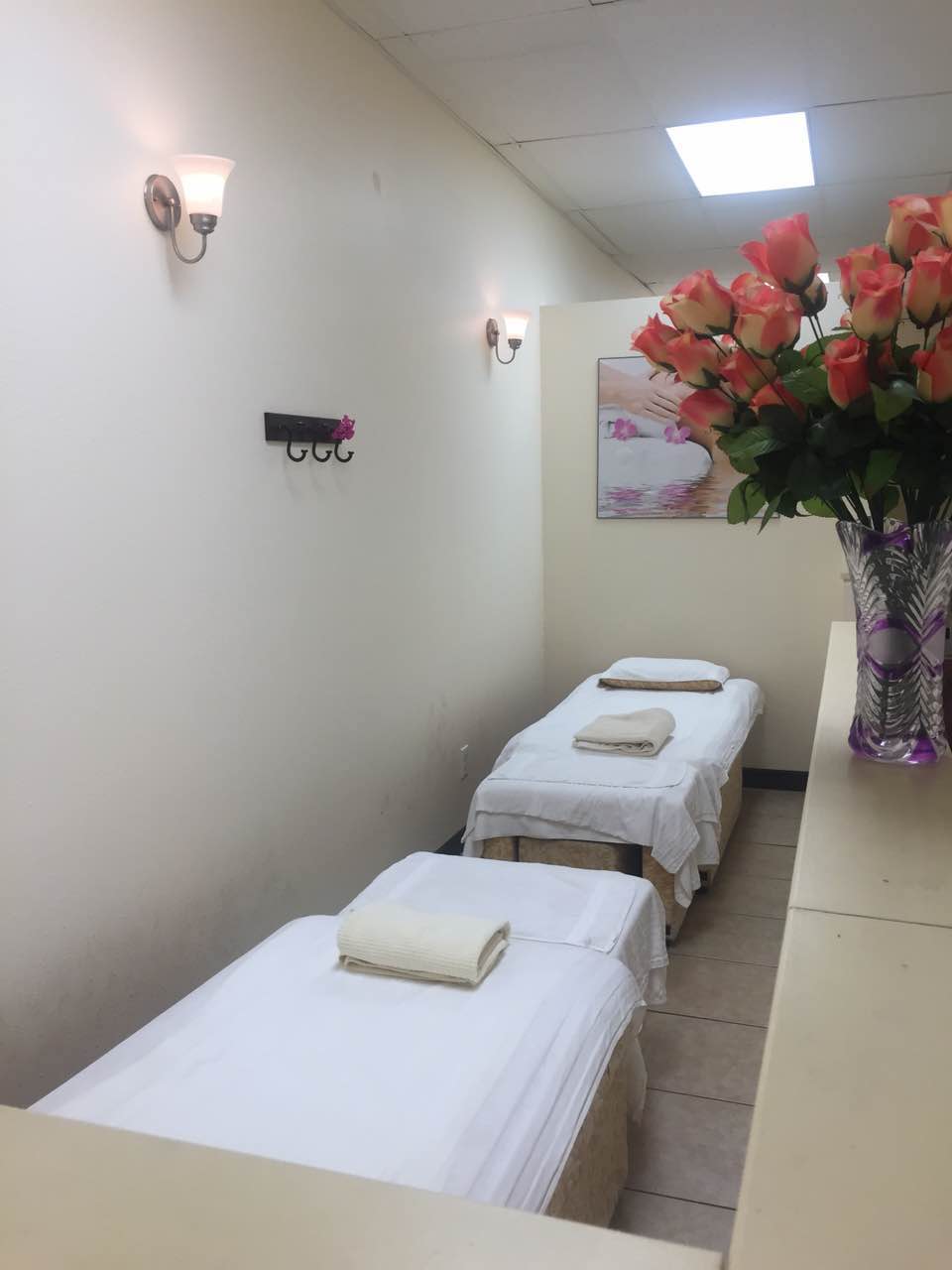 Top10 Massage, Cool Place, Hot Masseuse. | 13902 Brookhurst St, Garden Grove, CA 92843, USA | Phone: (714) 600-2994