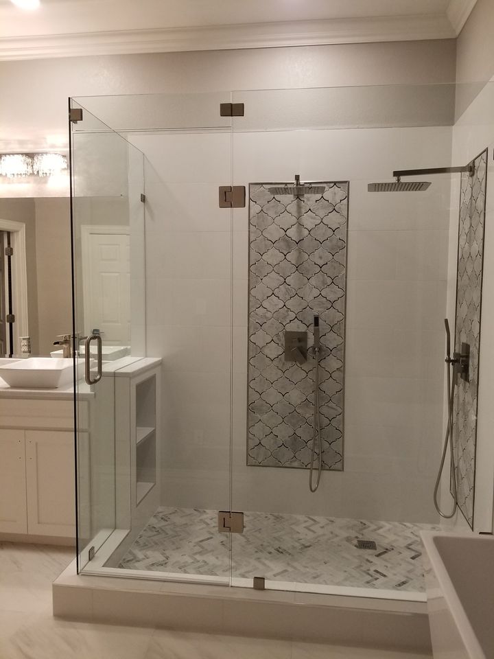 Elite Showers Frameless Showers & Doors | 1918 Univ Business Dr #512, McKinney, TX 75071, USA | Phone: (469) 484-7321