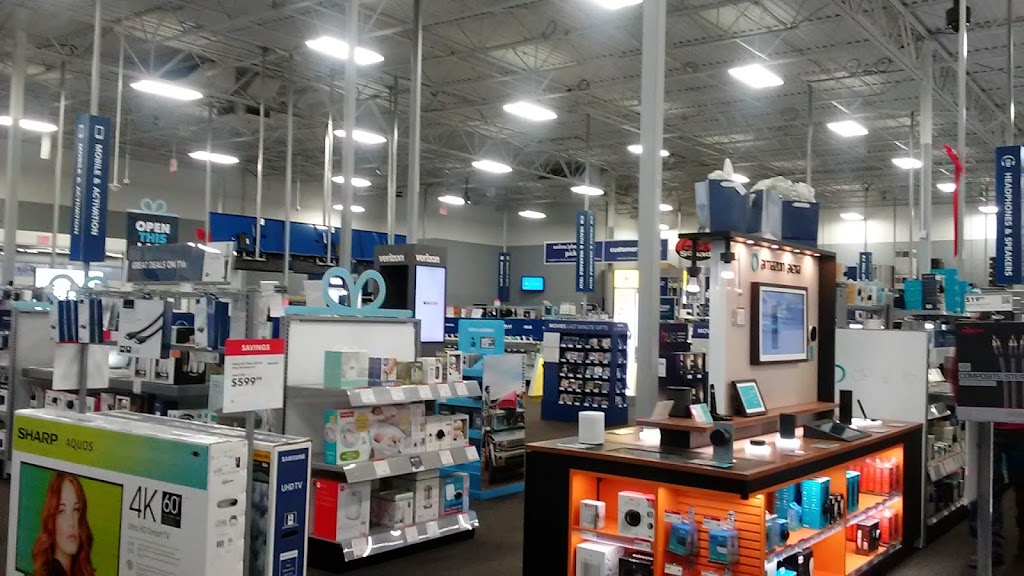 Best Buy | N94 W16855, Falls Pkwy, Menomonee Falls, WI 53051, USA | Phone: (262) 255-2972