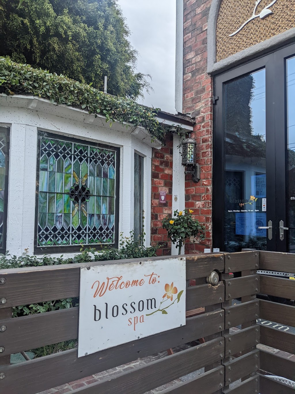 Blossom Spa Hollywood | 1350 N Highland Ave Unit B, Hollywood, CA 90028, USA | Phone: (323) 380-6252