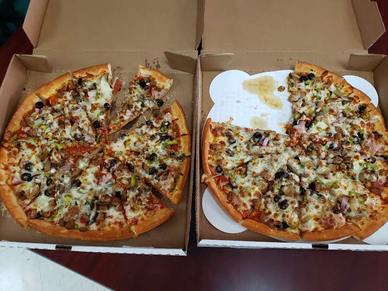 Goodfellas Pizzeria | 124 N Broadway, Coweta, OK 74429, USA | Phone: (918) 279-0630