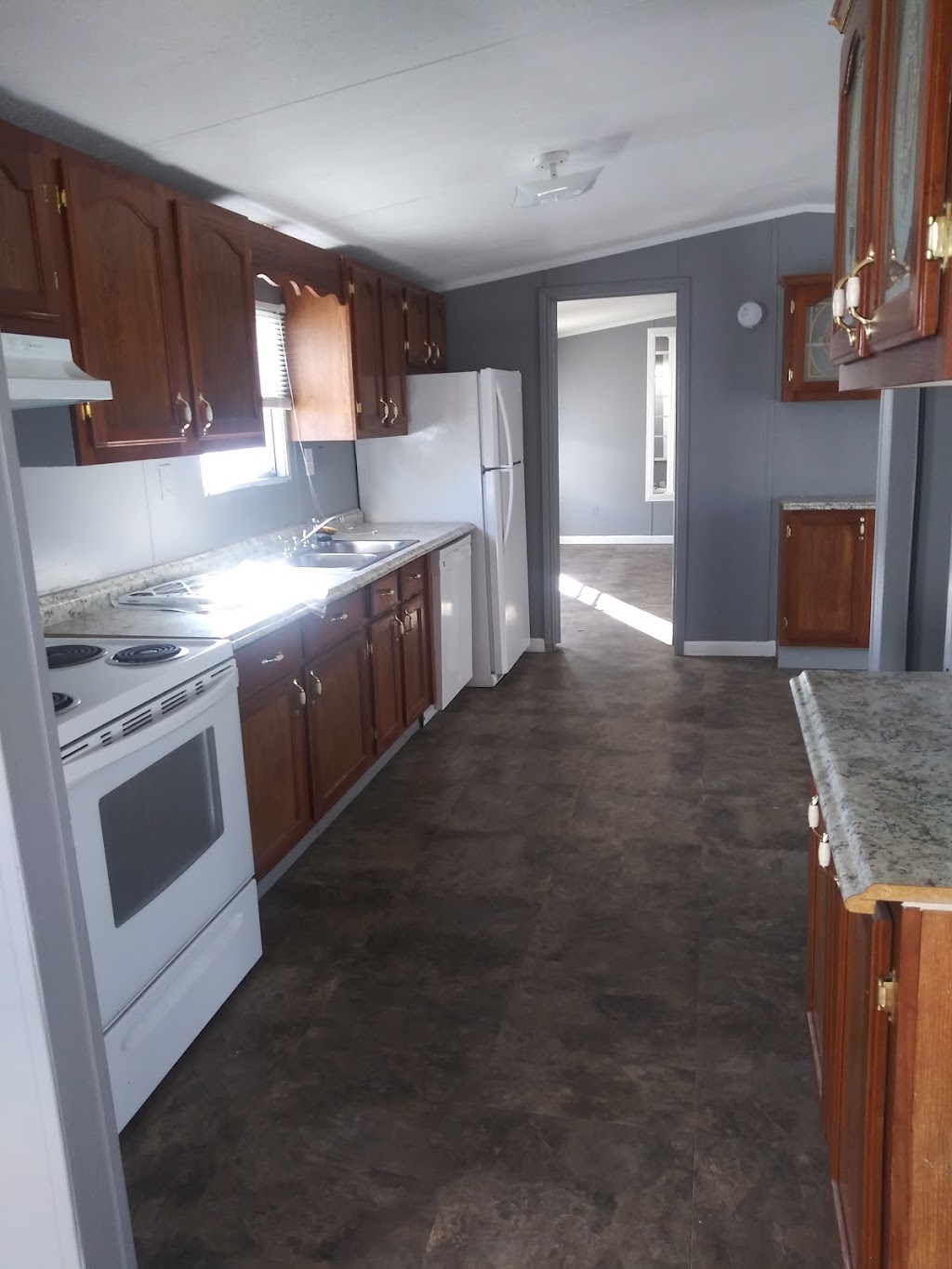 Sandell Mobile Home Park | 4329 W Park Row Blvd, Corsicana, TX 75110, USA | Phone: (903) 875-0097