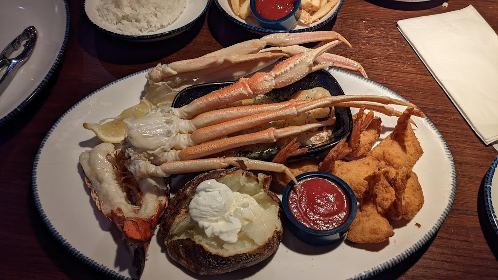 Red Lobster | 10854 E Alameda Ave, Aurora, CO 80012, USA | Phone: (303) 343-6161